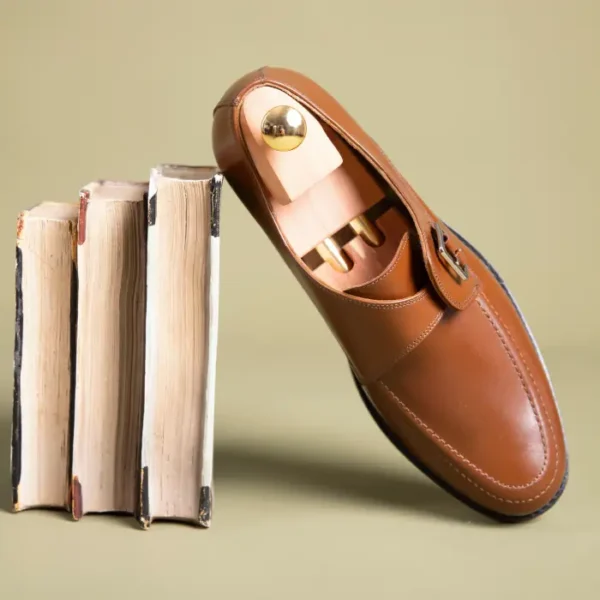 Monk Strap Merlin habano box 3