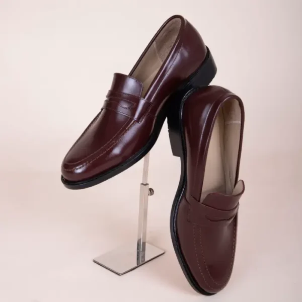 Elton Penny loafer guinda box 2