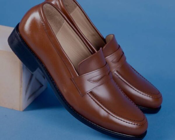 Elton Penny Loafe habano box 2026