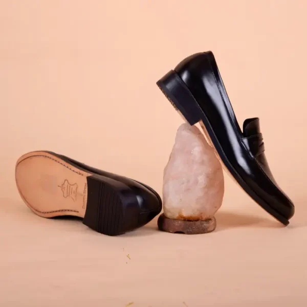 Elton Penny Loafer negro box 2026 3